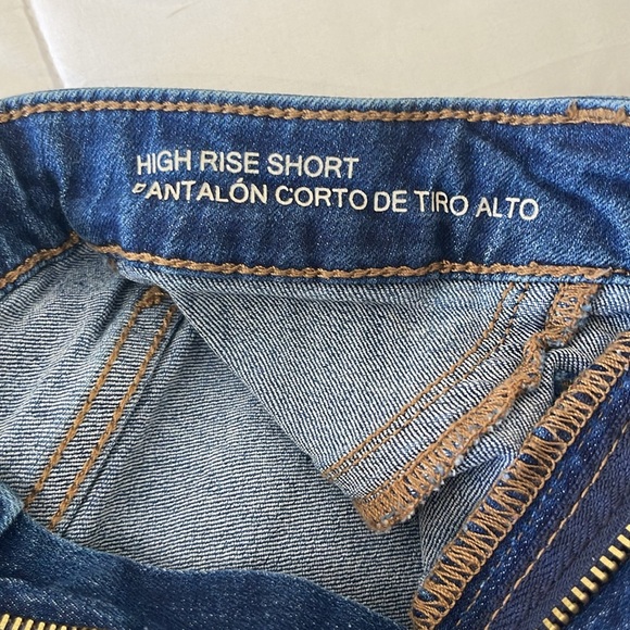 WILD FABLE HIGH RISE BLUE DENIM SHORTS - Picture 10 of 10